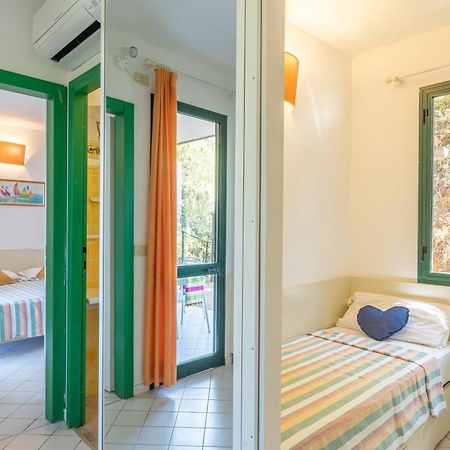 Camping Village Rosselba Le Palme Portoferraio Exterior photo