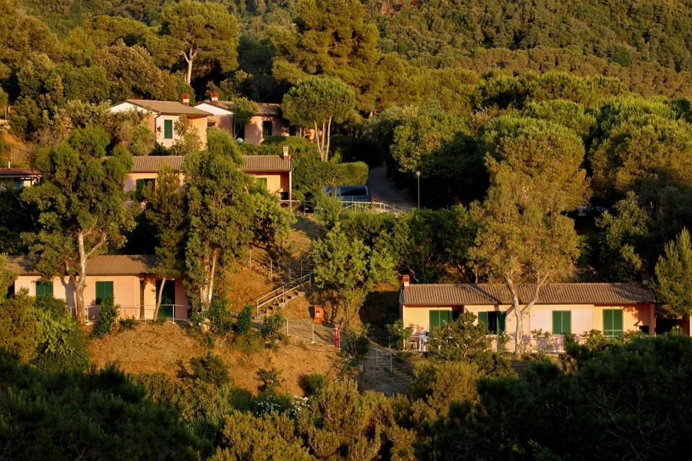 Camping Village Rosselba Le Palme Portoferraio Exterior photo