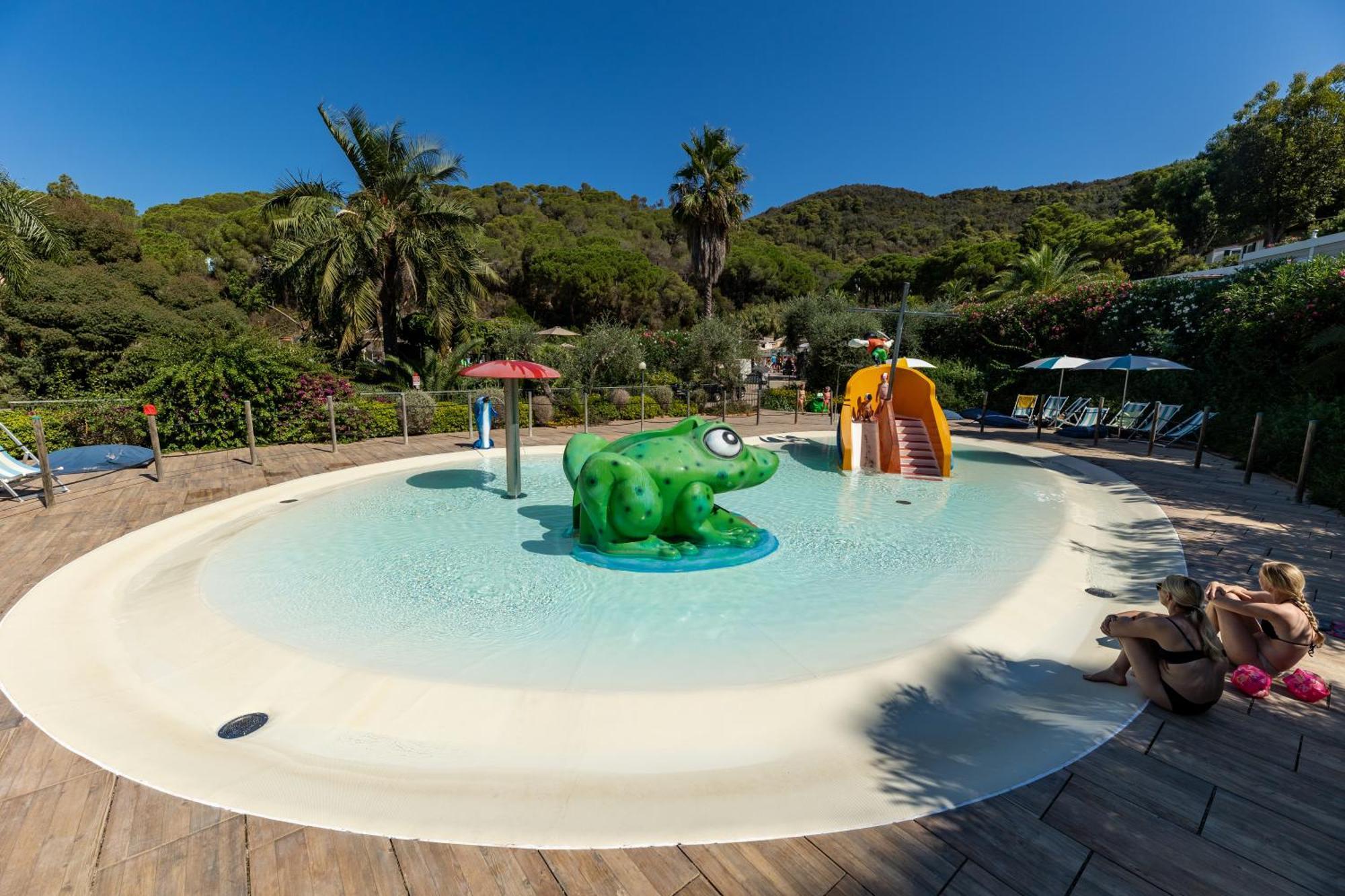 Camping Village Rosselba Le Palme Portoferraio Exterior photo