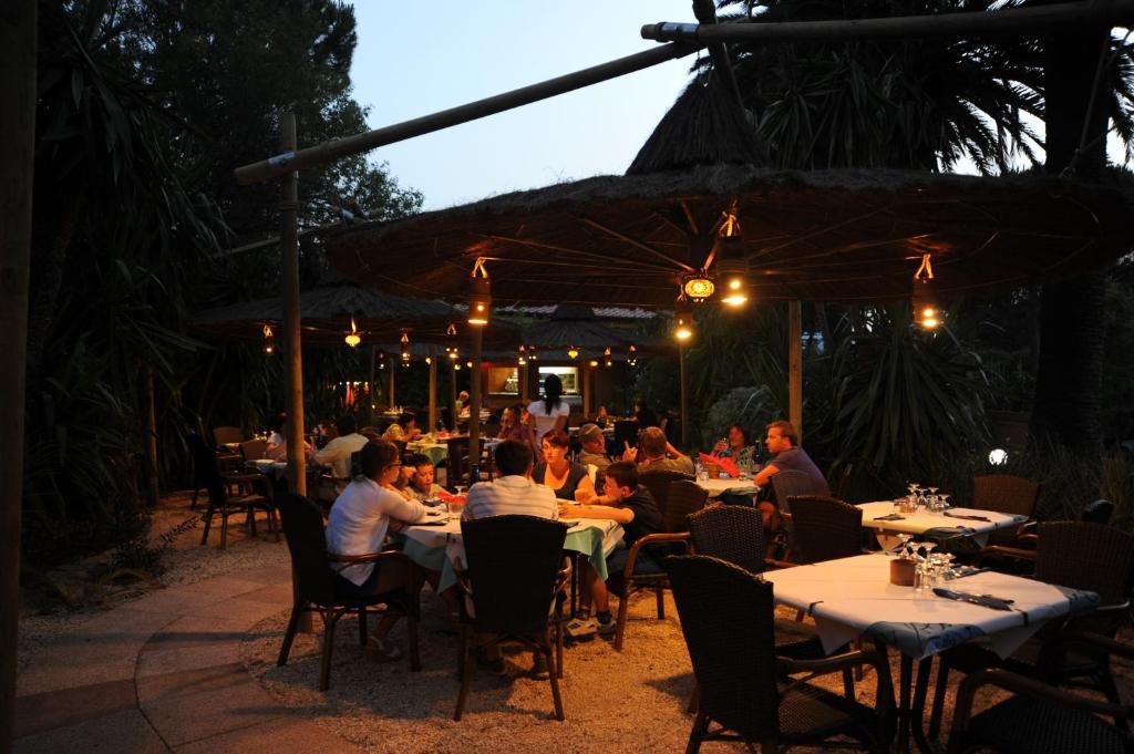 Camping Village Rosselba Le Palme Portoferraio Exterior photo